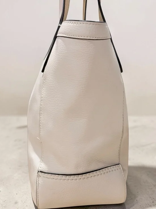 Coach Horse & Carriage Tote Chalk Vanilla C4063 - Picture 6 of 14